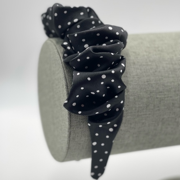 New Quality Black and White Polka dots bendable ruffle fabric satin headband - Picture 8 of 17
